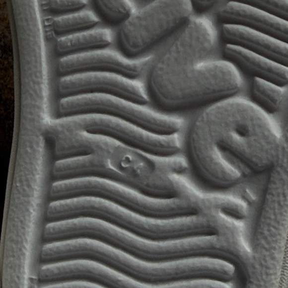 Native x Crayola Collaboration Shoes - Picture 6 of 8